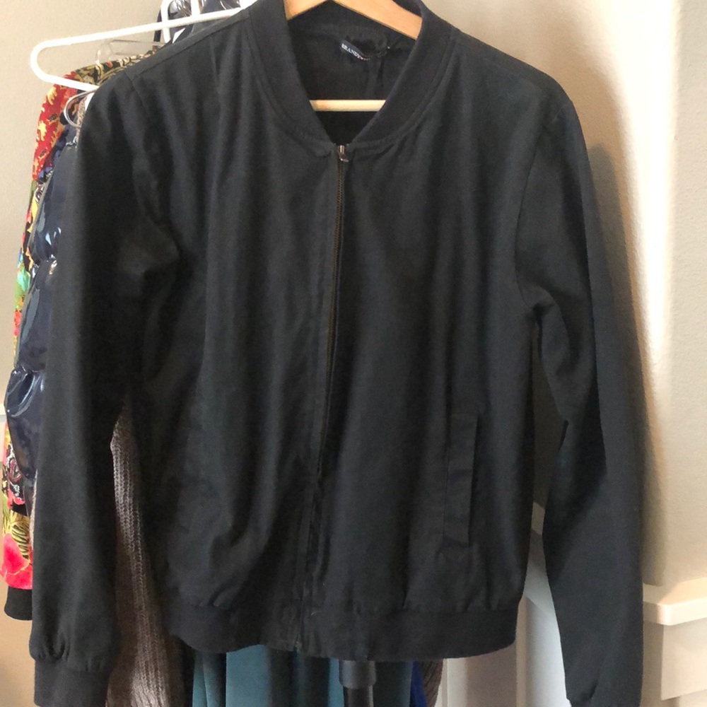 BRANDY MELVILLE BOMBER JACKET